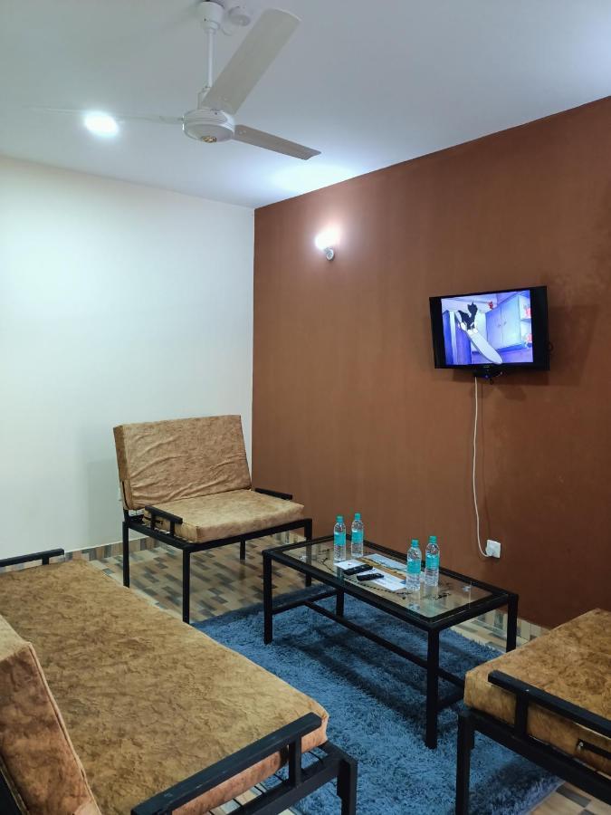 1 Bedroom Fully Furnished Luxurious Apartment Voi Town מראה חיצוני תמונה