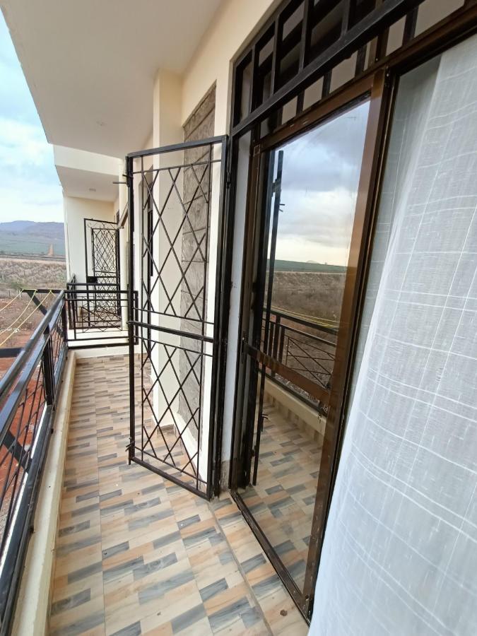1 Bedroom Fully Furnished Luxurious Apartment Voi Town מראה חיצוני תמונה